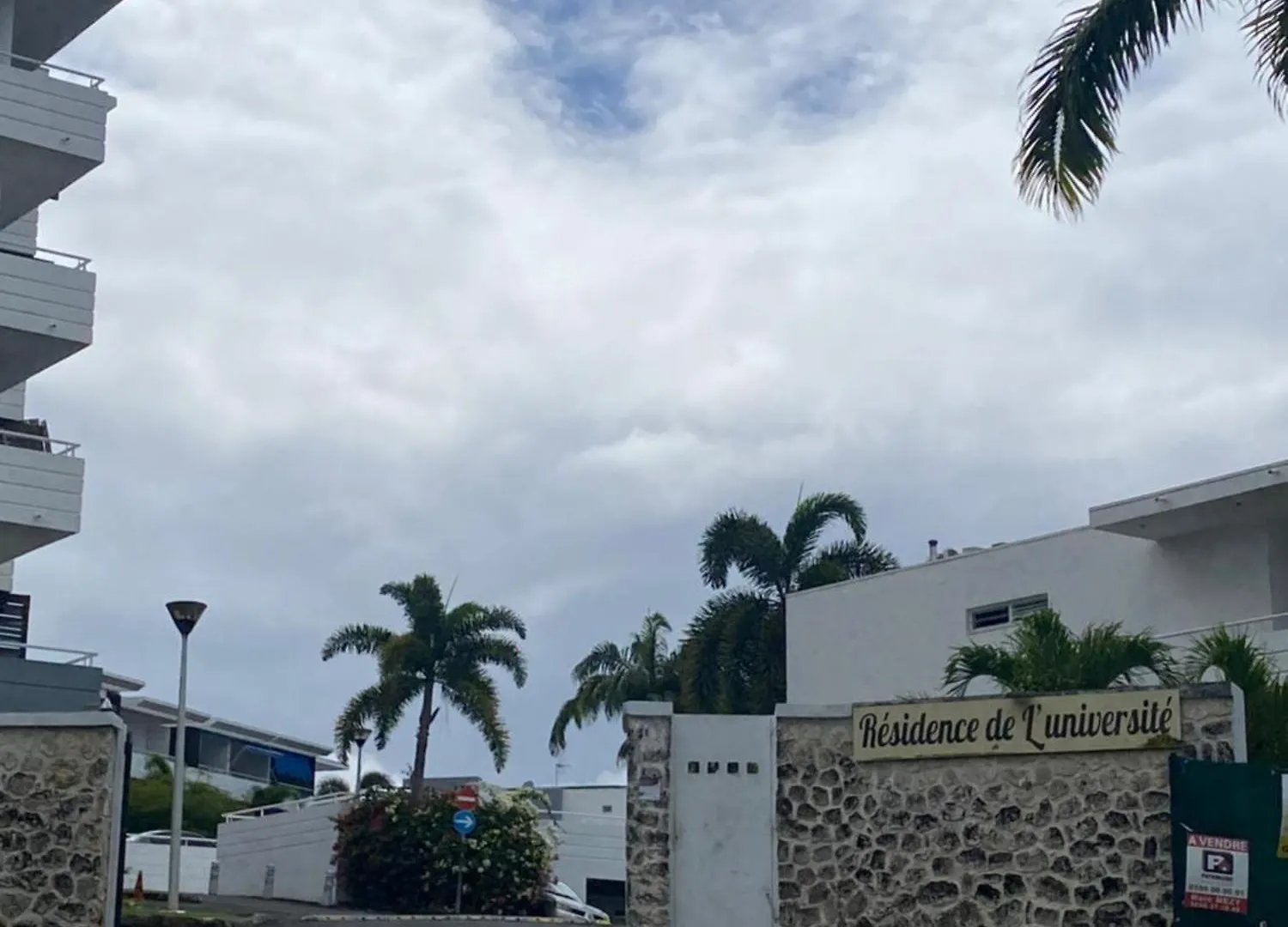 Appartement Central Proche Aeroport Les Abymes Apartment