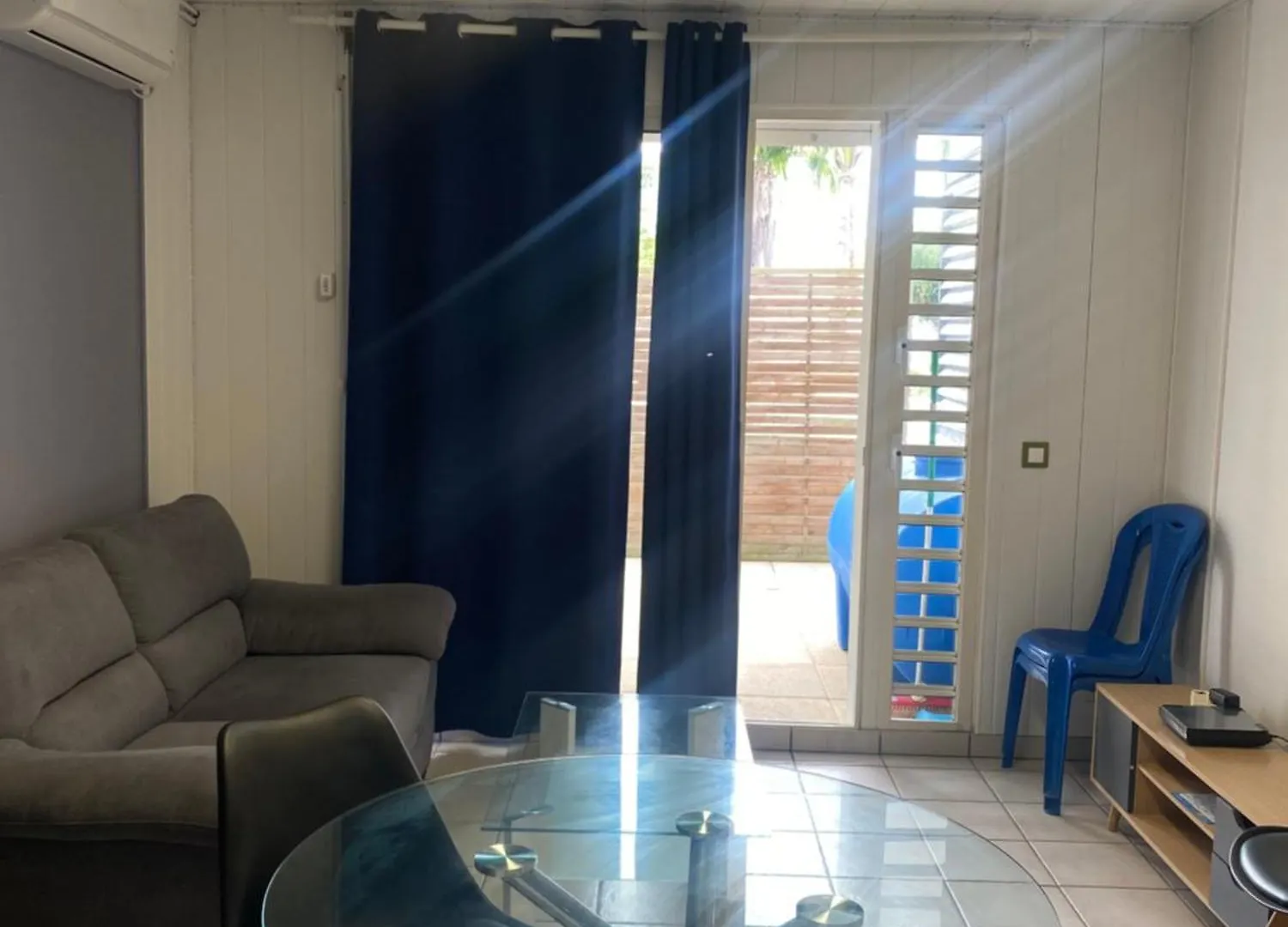 Appartement Central Proche Aeroport Les Abymes