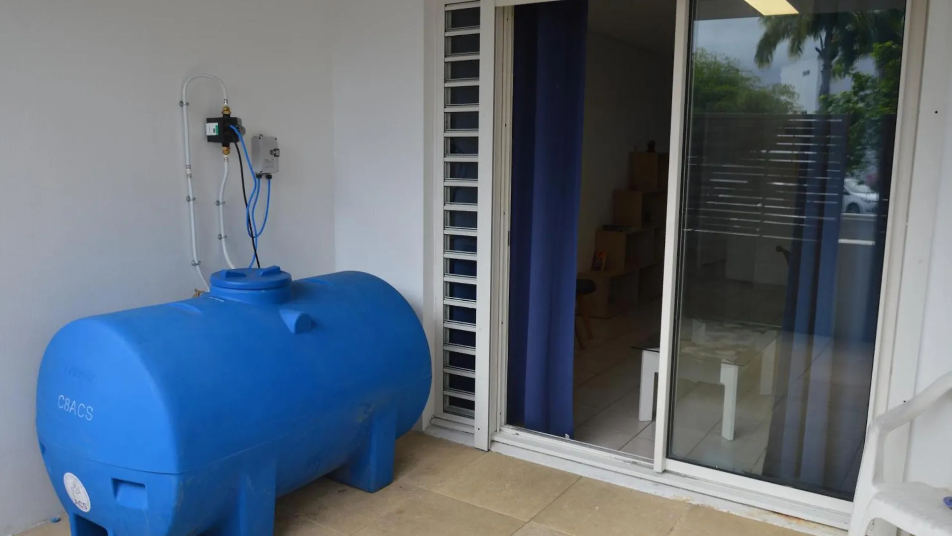 Appartement Central Proche Aeroport Les Abymes Apartment