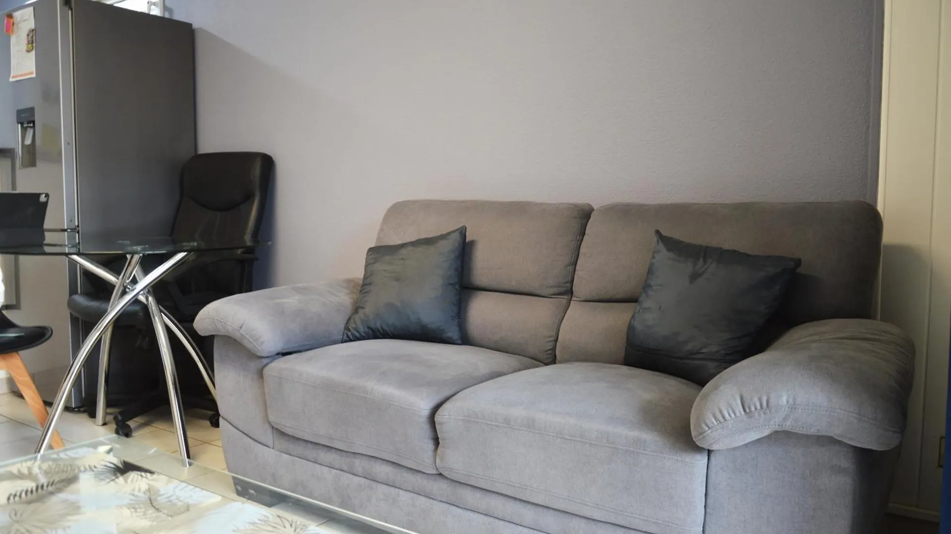 Appartement Central Proche Aeroport Les Abymes Apartment