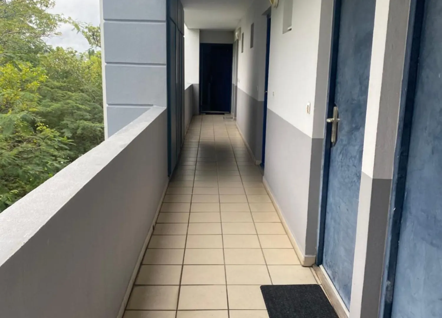 Appartement Central Proche Aeroport Les Abymes Apartment